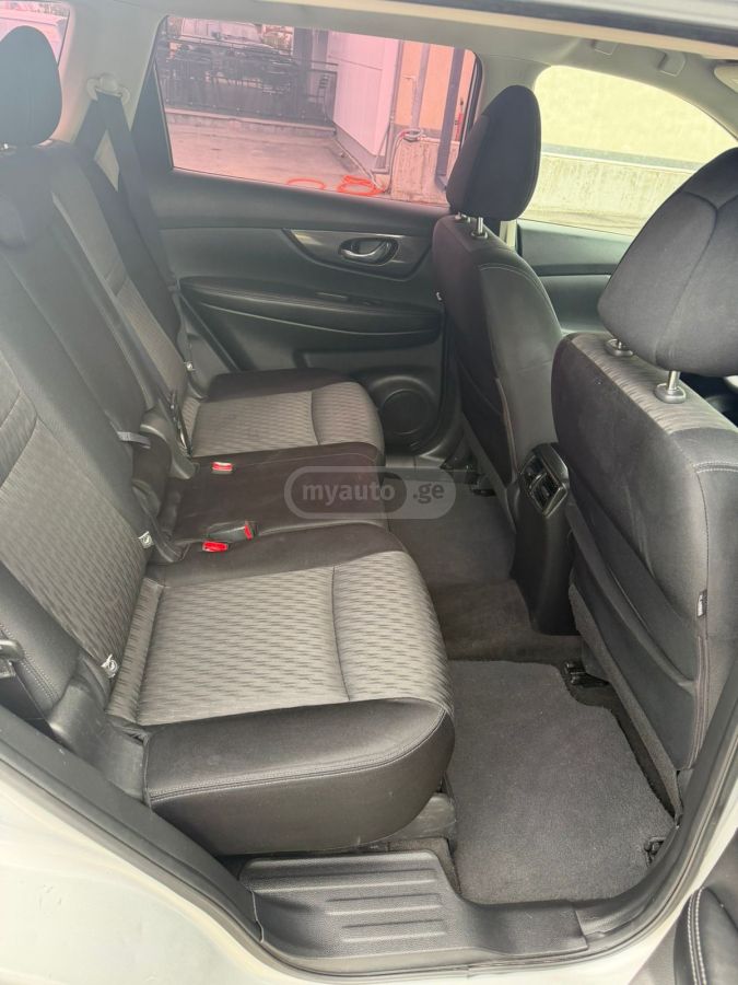 Nissan Rogue - фото 10