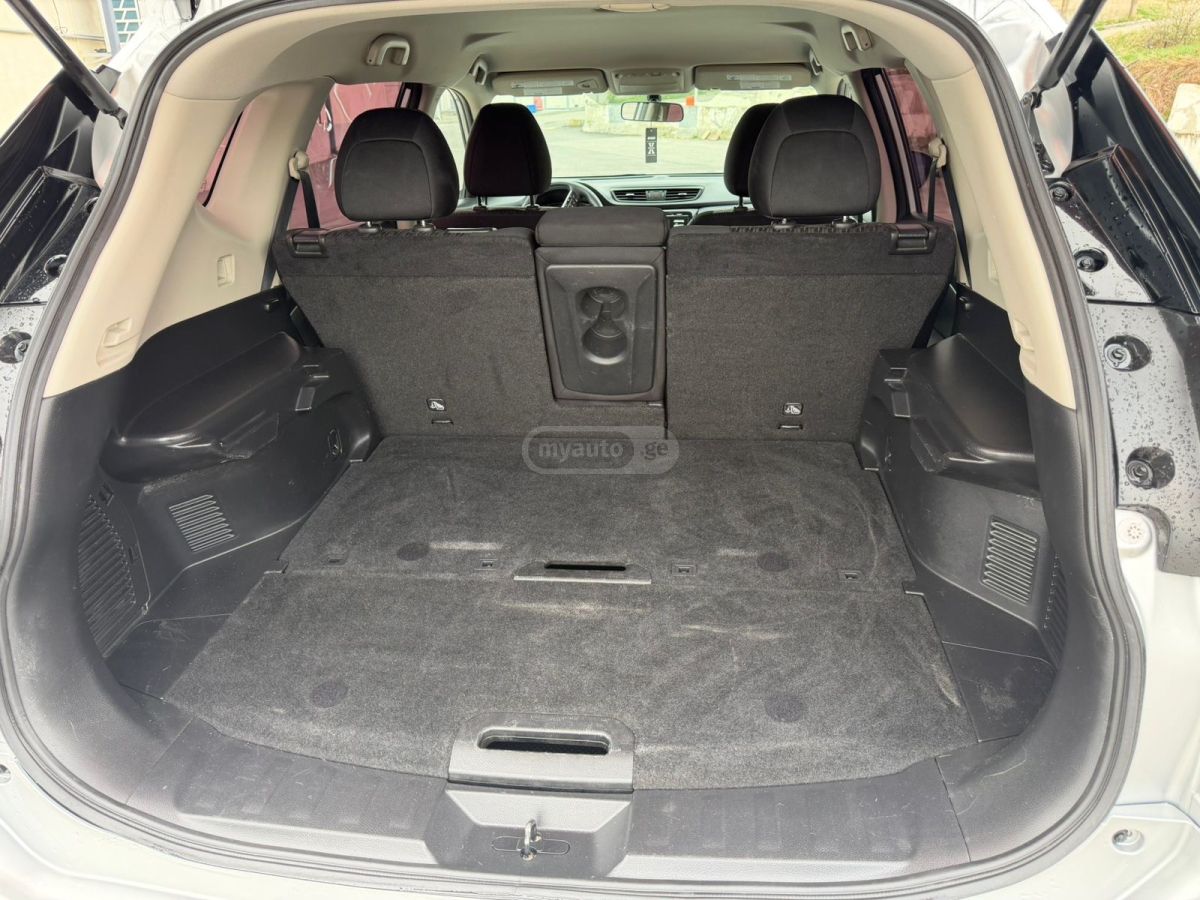 Nissan Rogue - фото 12