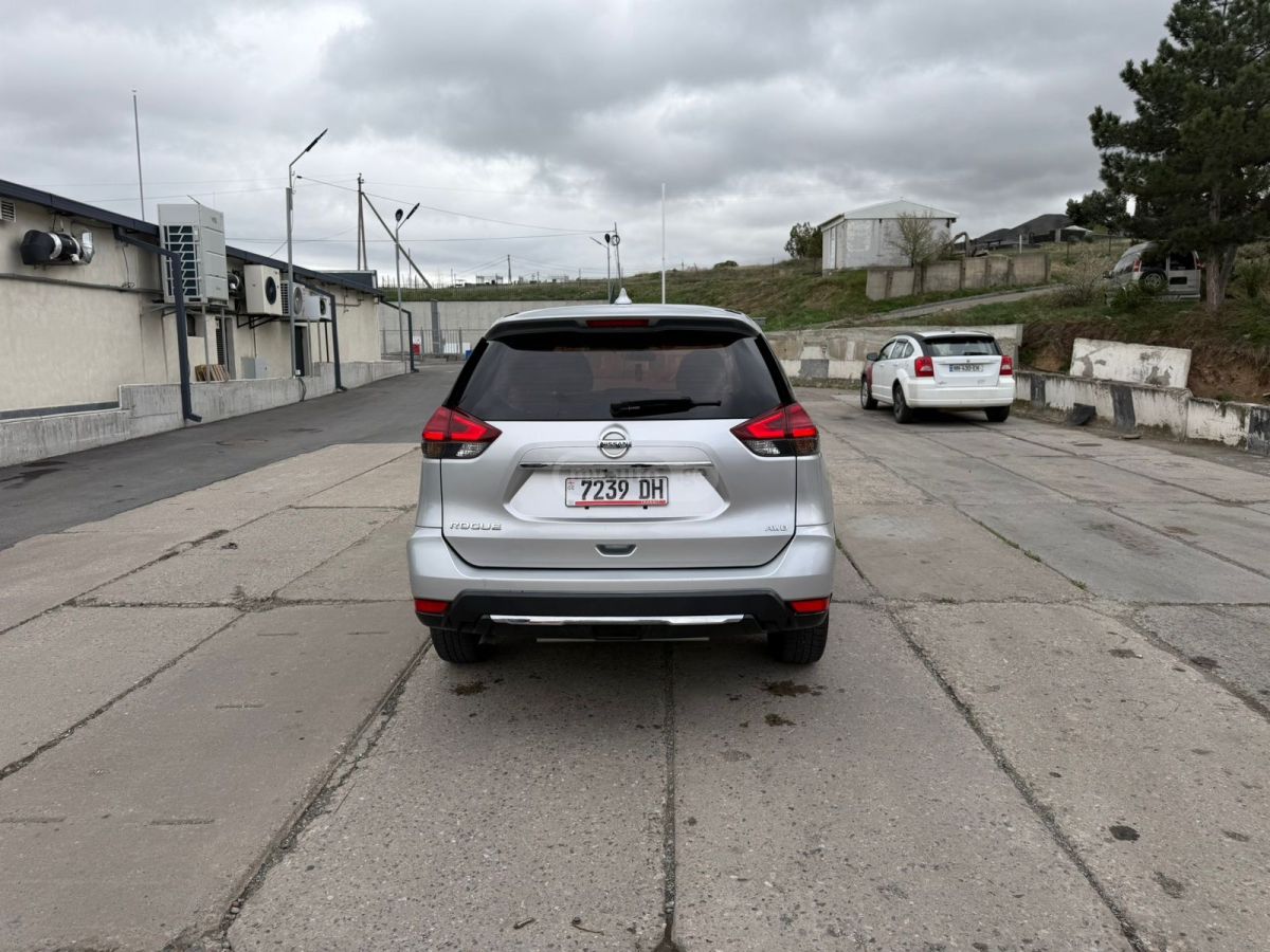 Nissan Rogue - фото 3