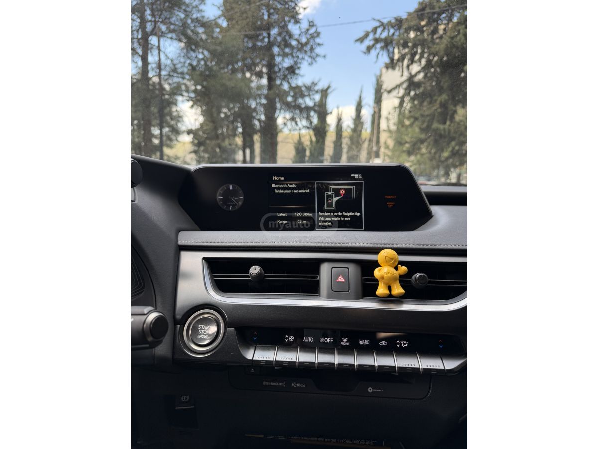 Lexus UX 200 - фото 9