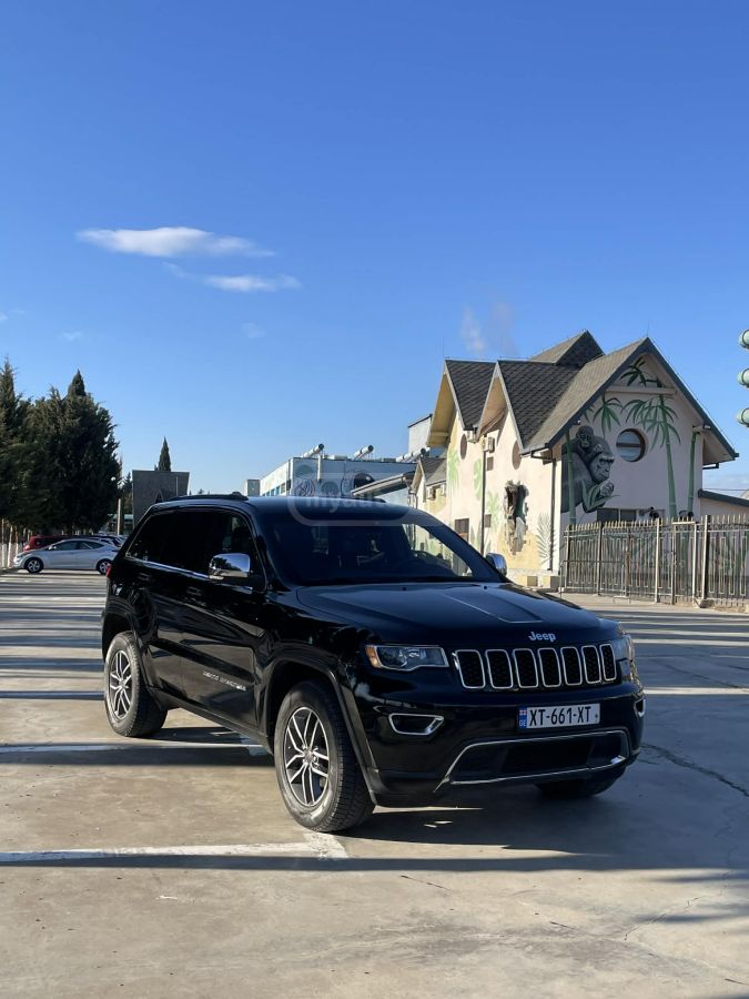 Jeep Grand Cherokee - фото 1