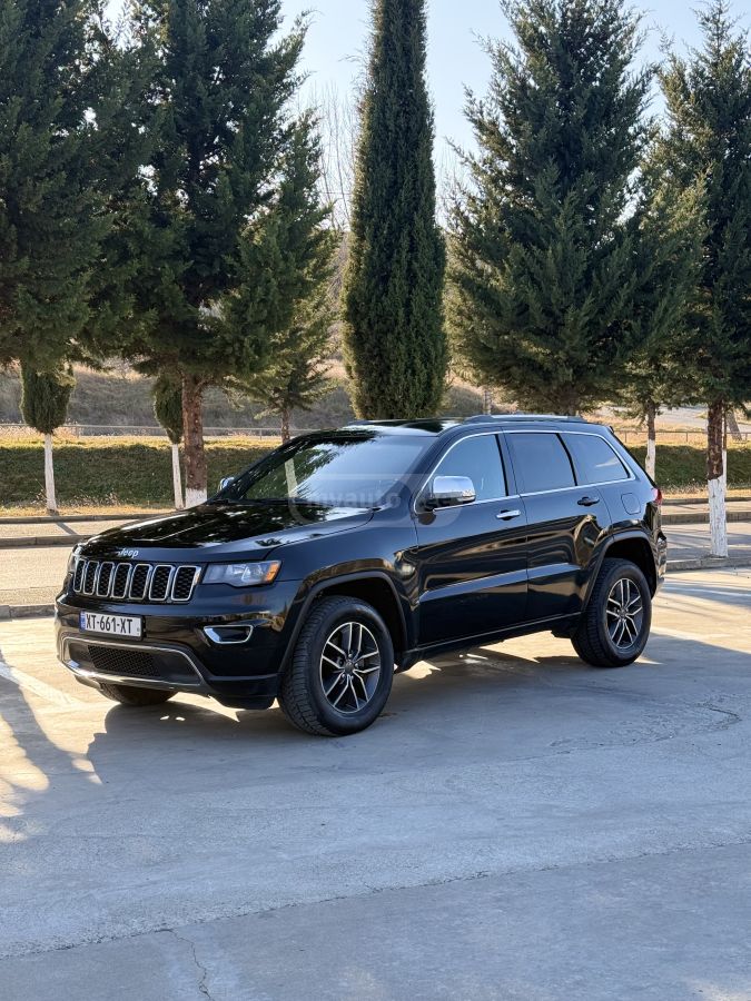Jeep Grand Cherokee - фото 3