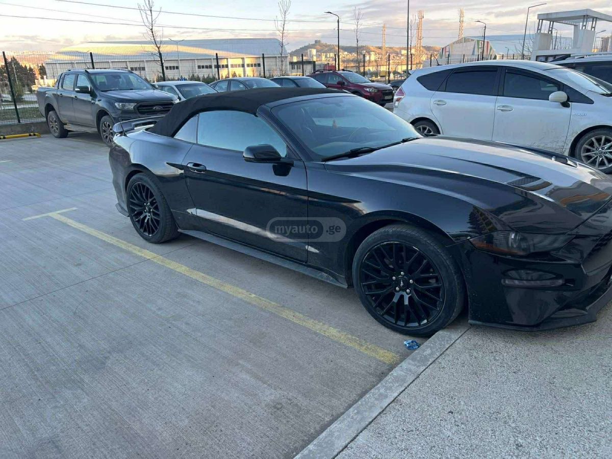 Ford Mustang - фото 5