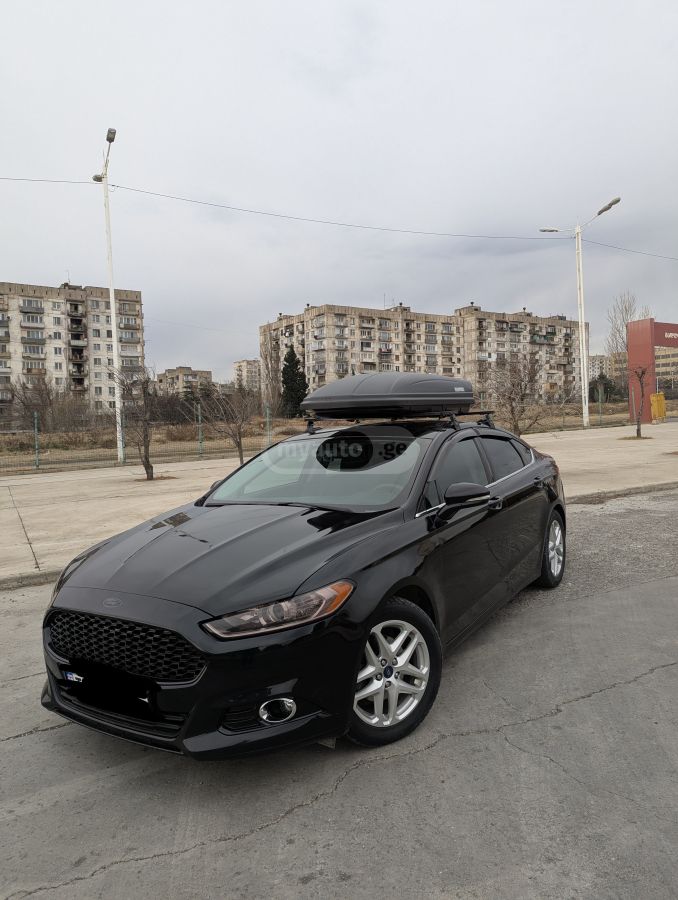 Ford Fusion - фото 1