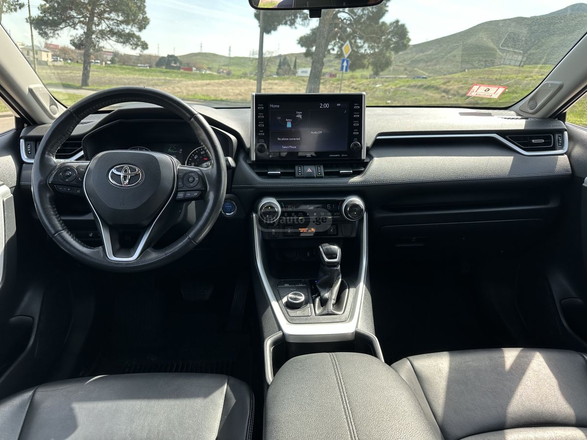 Toyota RAV 4 - фото 9