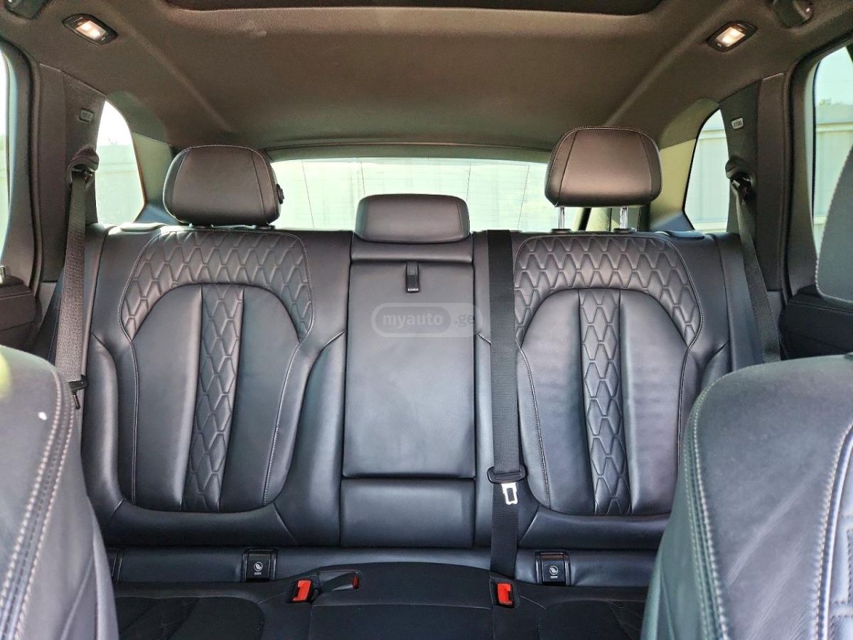 BMW X5 - фото 10