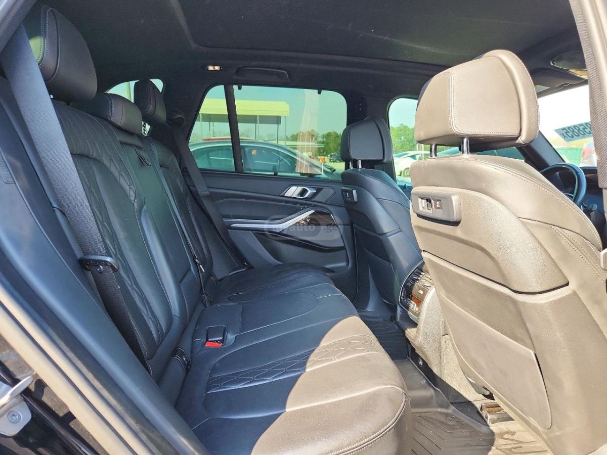 BMW X5 - фото 11