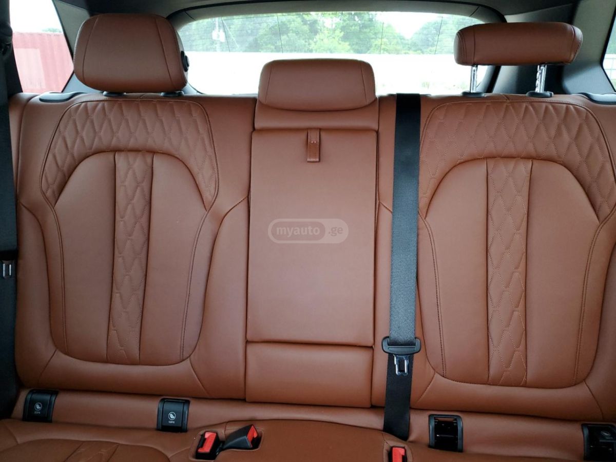 BMW X5 - фото 10