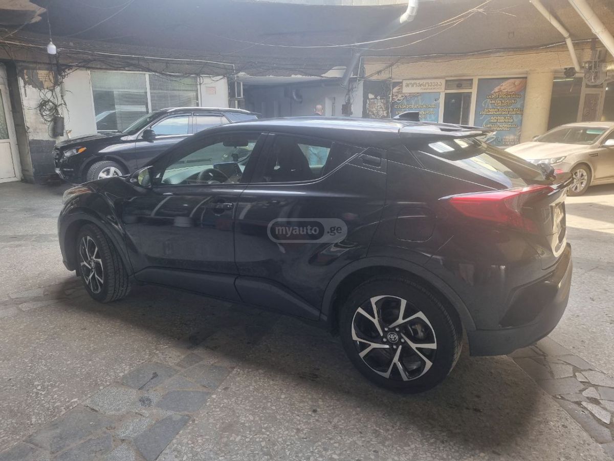 Toyota CHR - фото 3