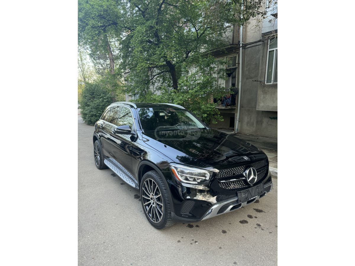 Mercedes-Benz GLC 300 - фото 2