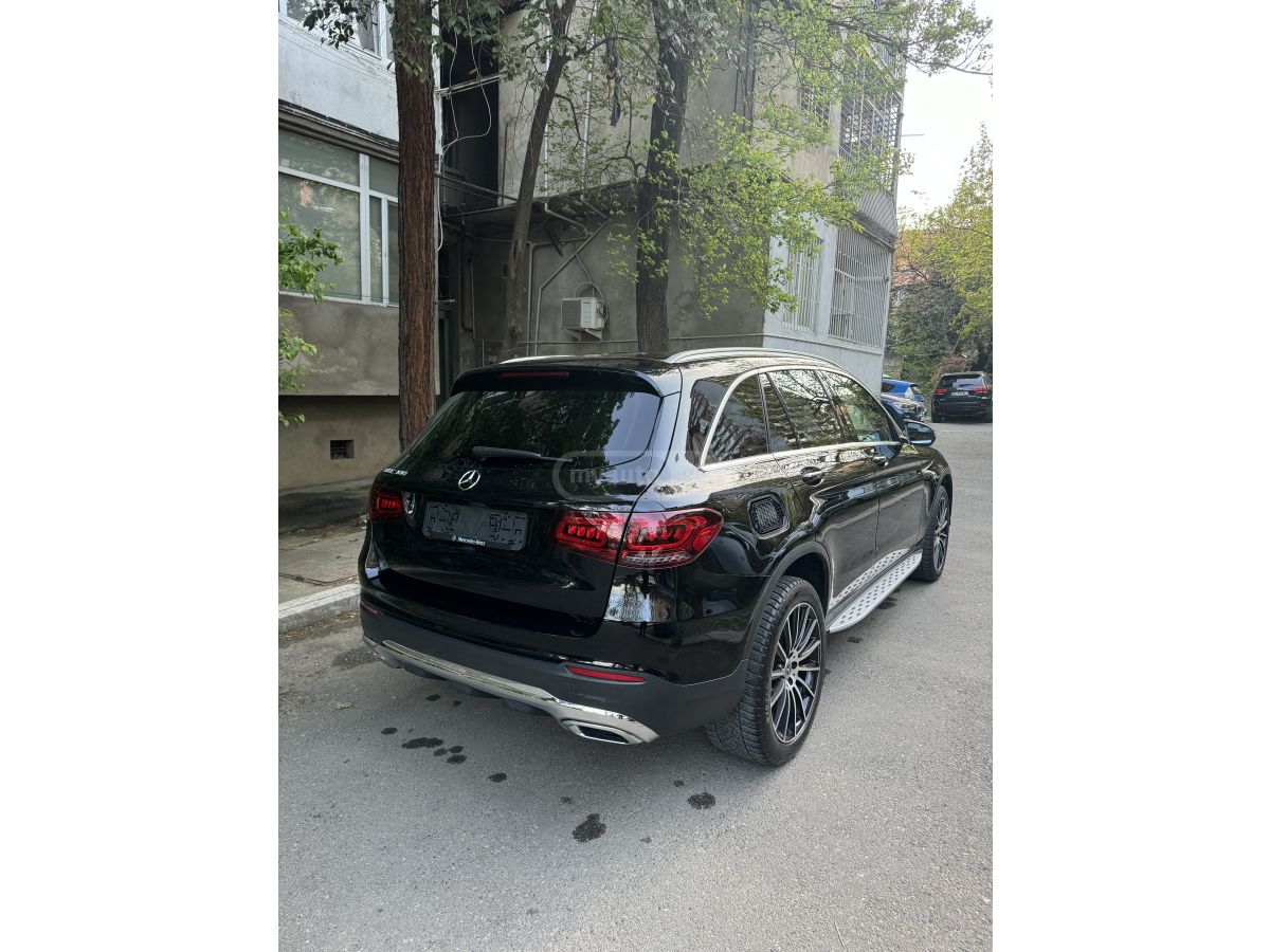 Mercedes-Benz GLC 300 - фото 5