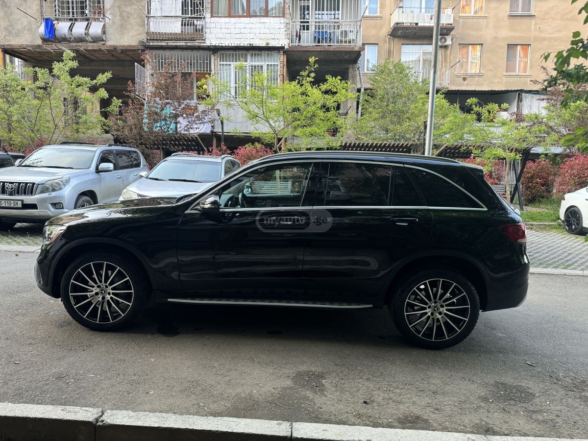 Mercedes-Benz GLC 300 - фото 8