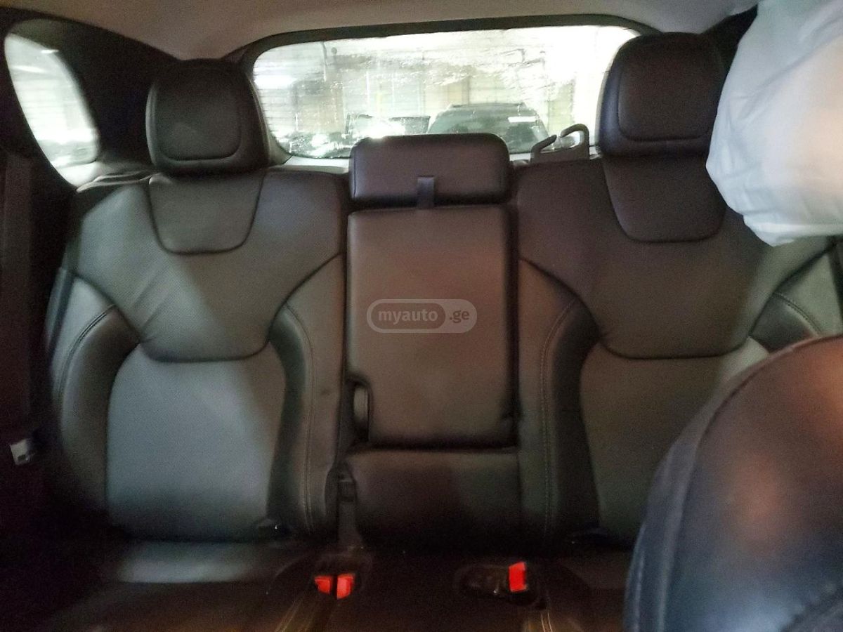 Jeep Cherokee - фото 10