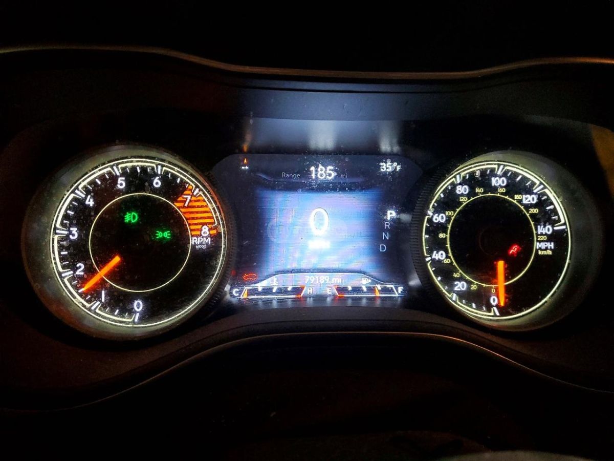 Jeep Cherokee - фото 9