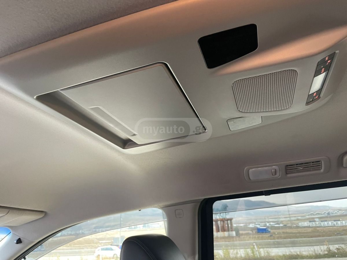 Nissan Elgrand - фото 13