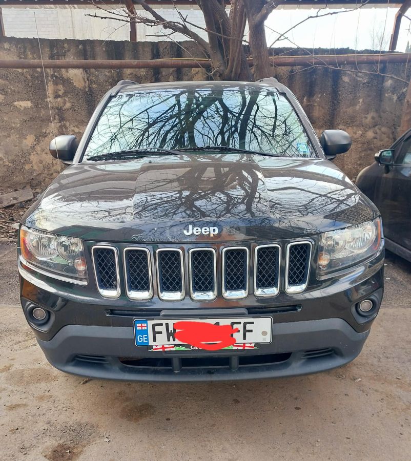 Jeep Compass - фото 1