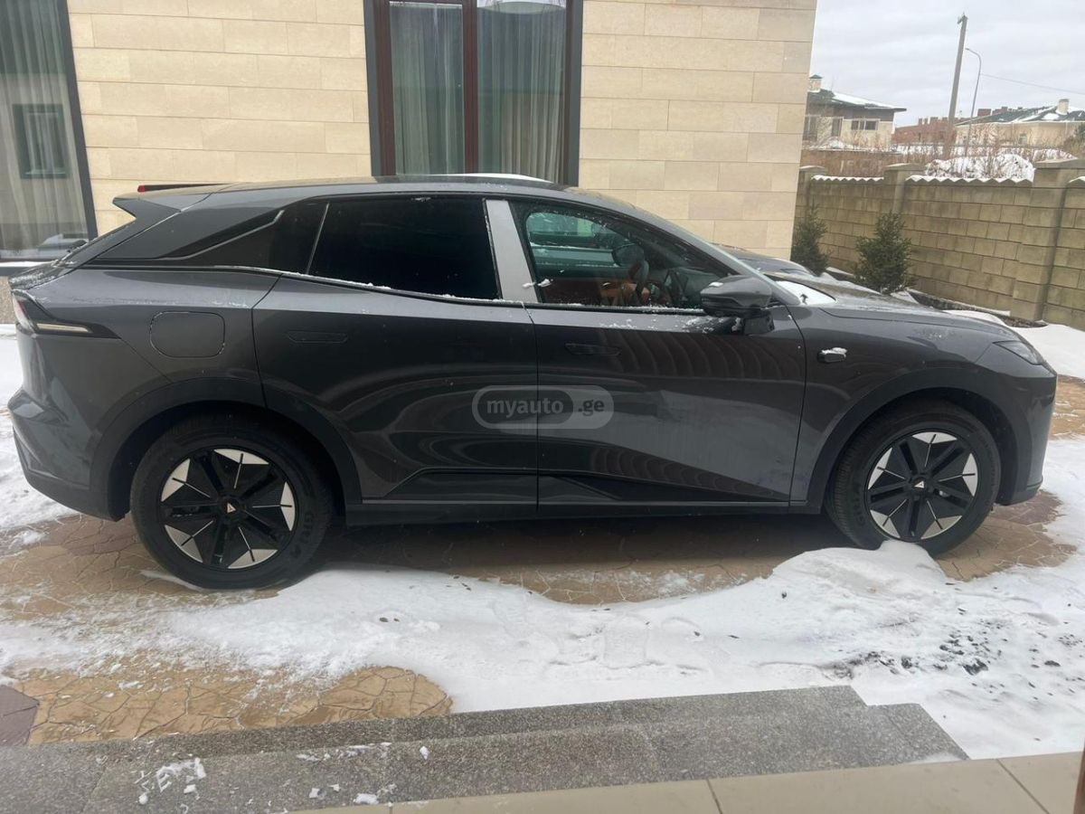 Changan Deepal S07 2025 — миниатюра 2