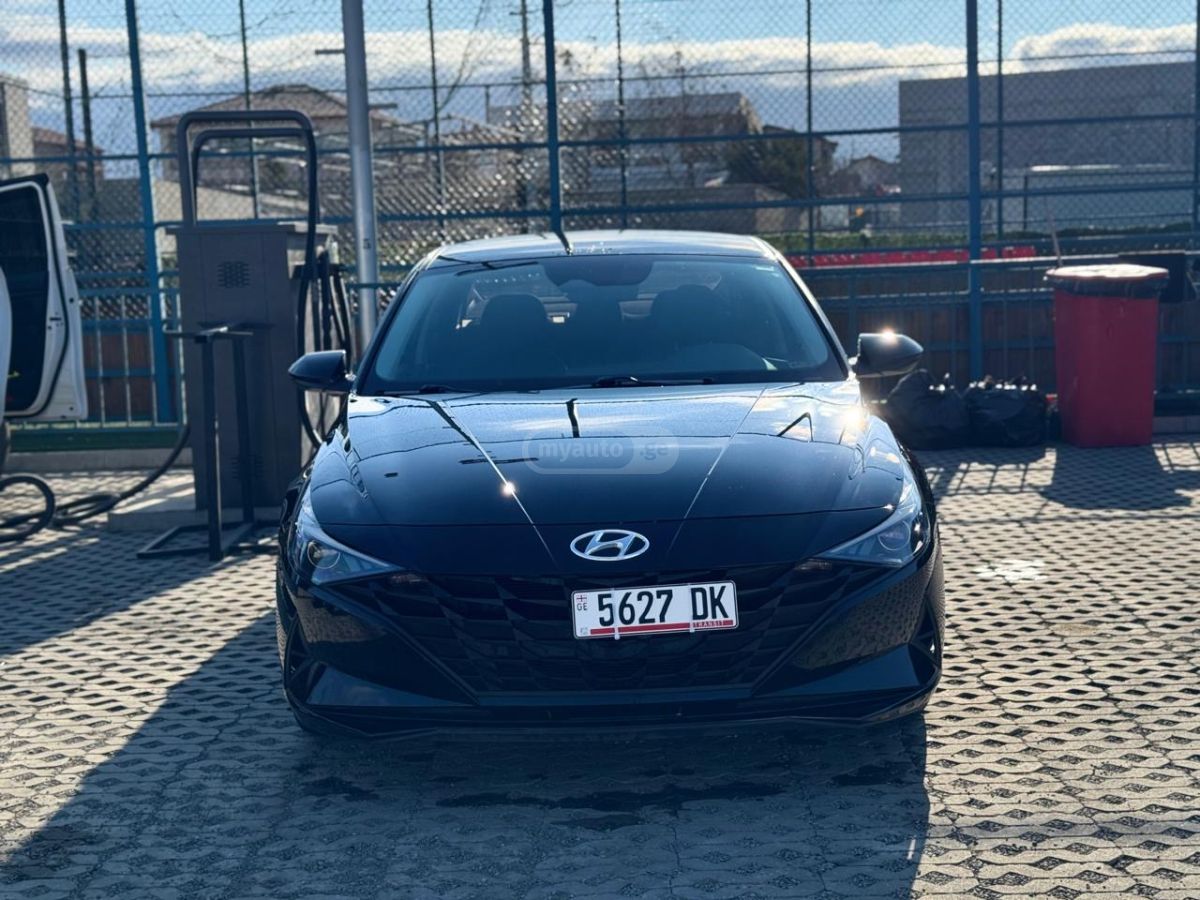 Hyundai Elantra - фото 5