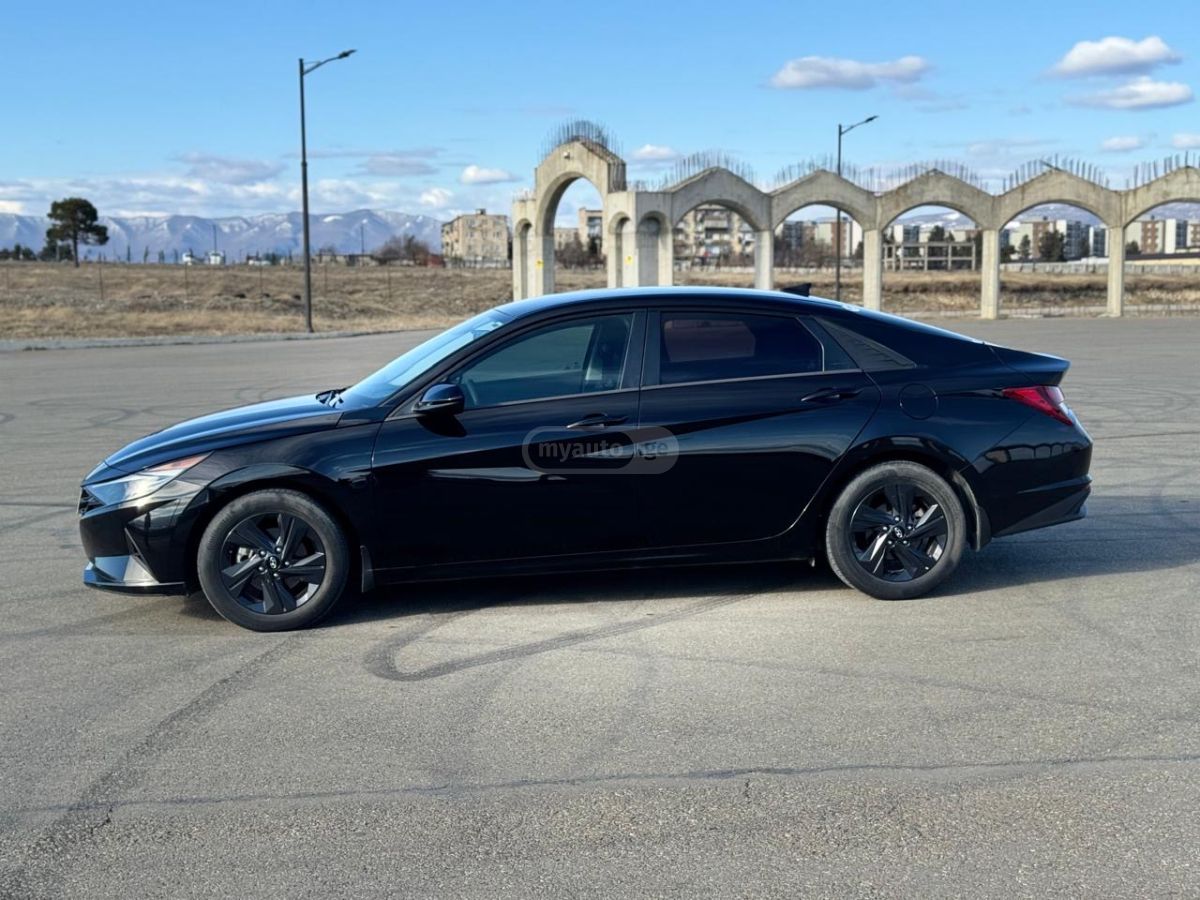 Hyundai Elantra - фото 7