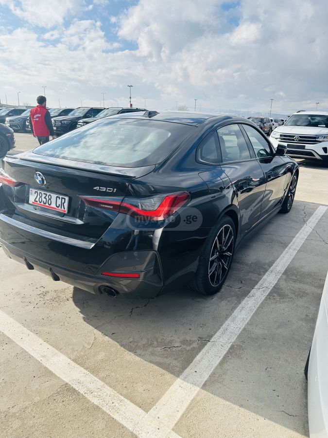 BMW i 4dr Rear-Wheel Drive Hatchba — миниатюра 5