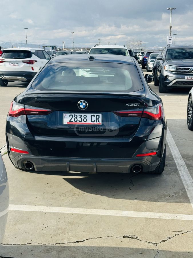 BMW i 4dr Rear-Wheel Drive Hatchba — миниатюра 6