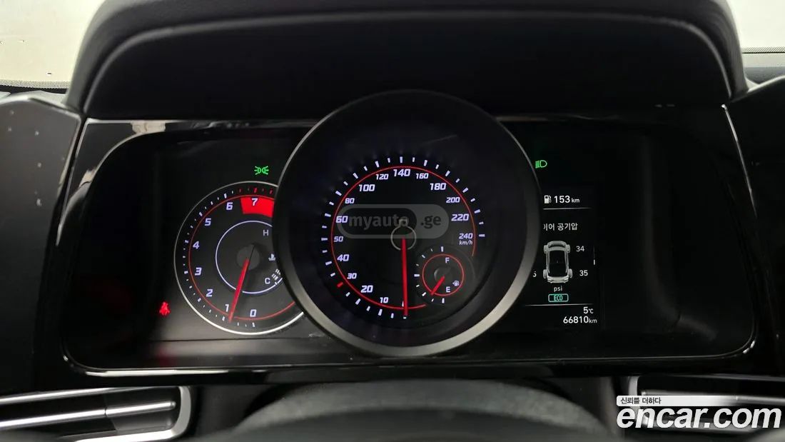 Hyundai Elantra - фото 8