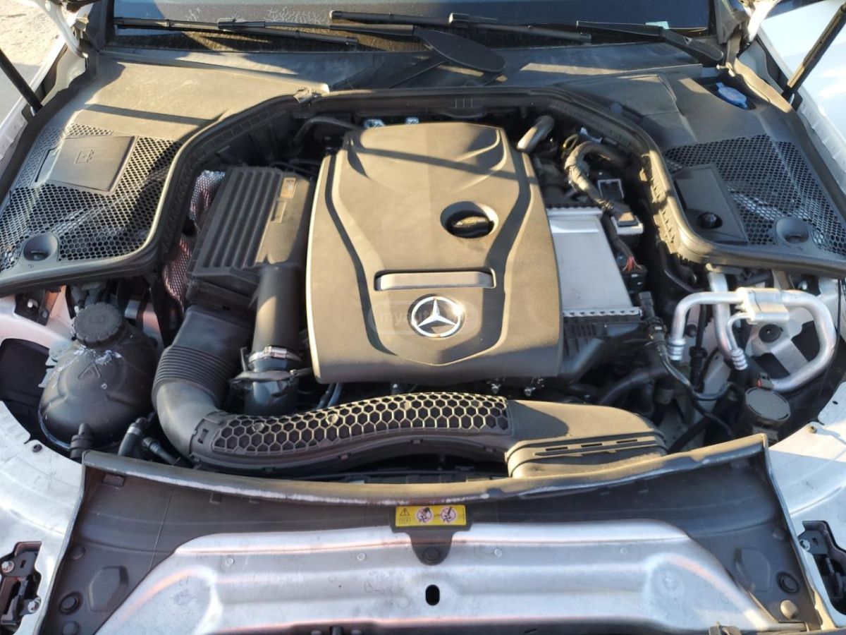 Mercedes-Benz C 300 - фото 10