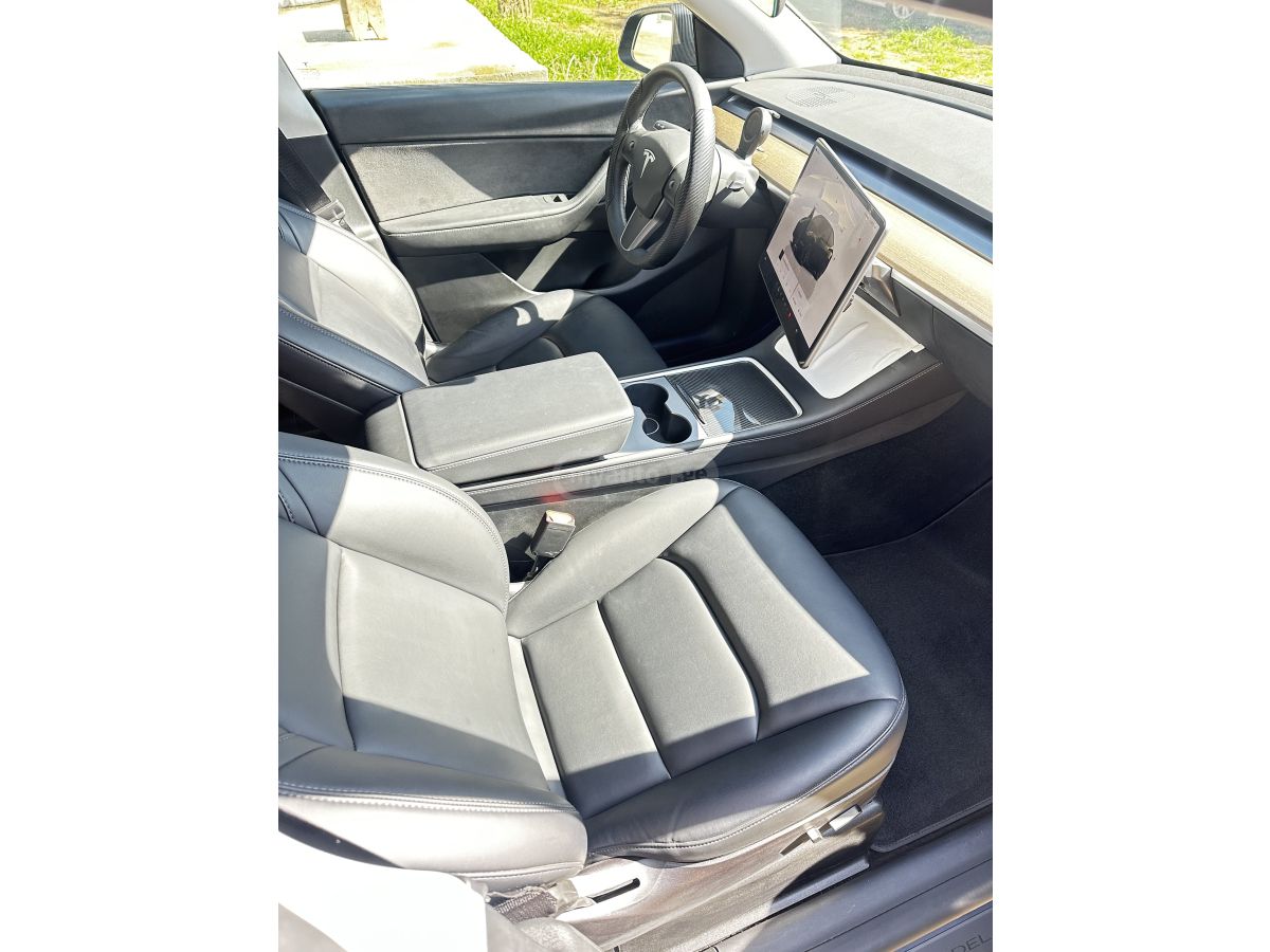 Tesla Model Y - фото 9