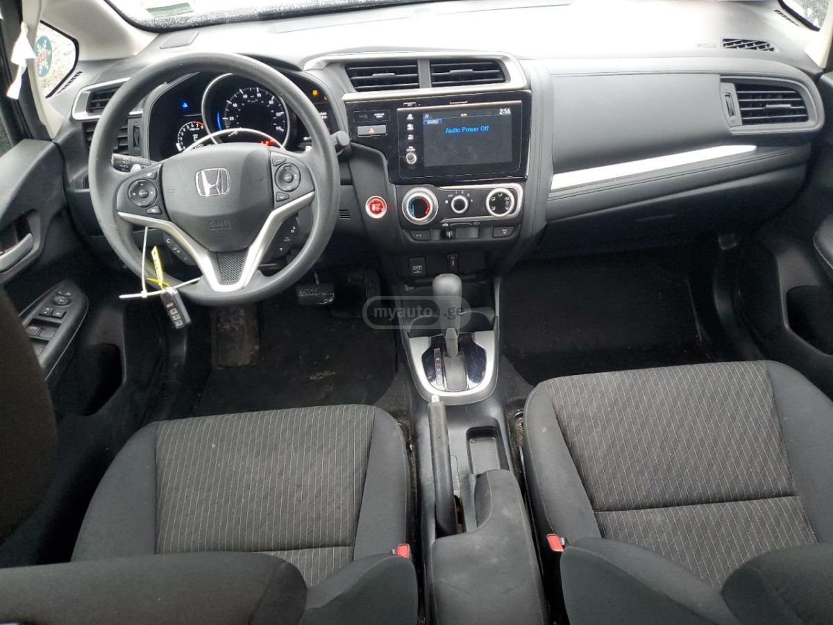 Honda FIT - фото 8