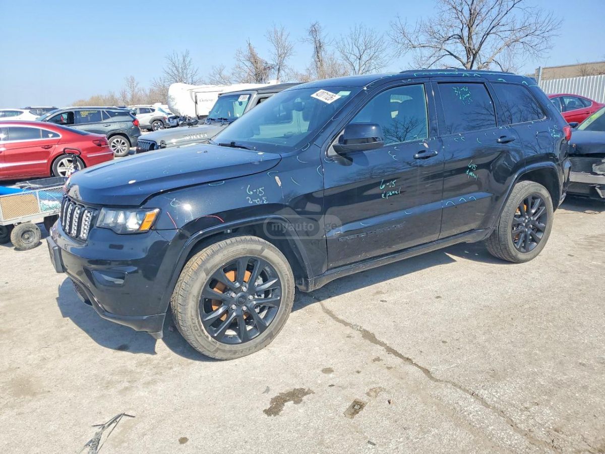 Jeep Grand Cherokee - фото 1