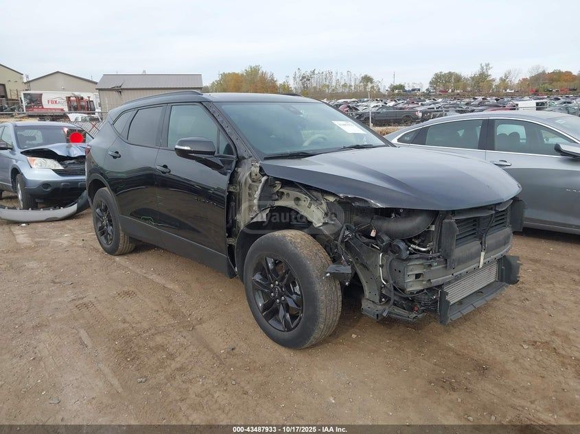 Chevrolet Blazer 2022 — миниатюра 1