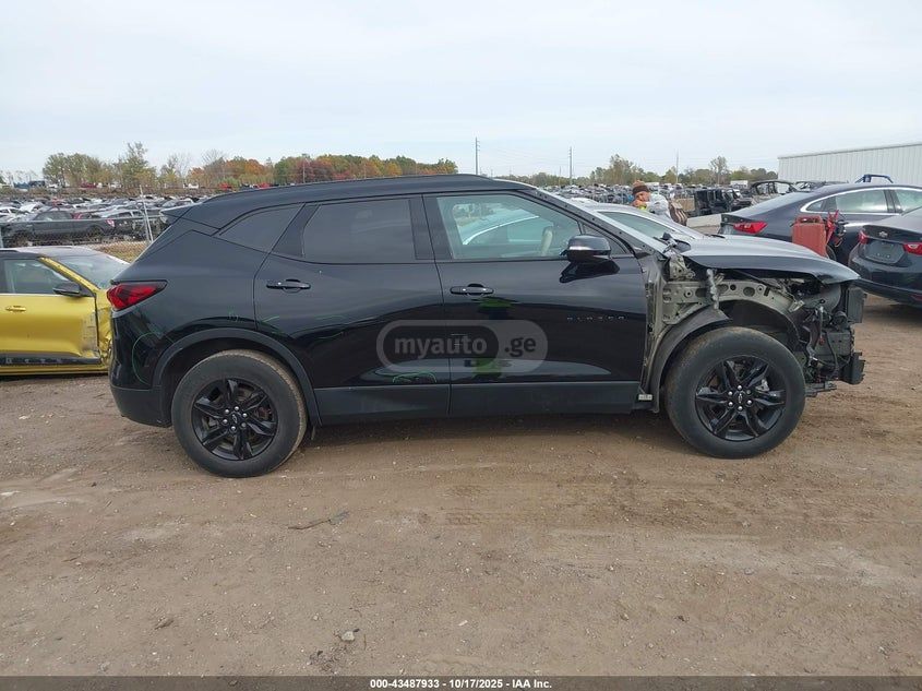 Chevrolet Blazer 2022 — миниатюра 12