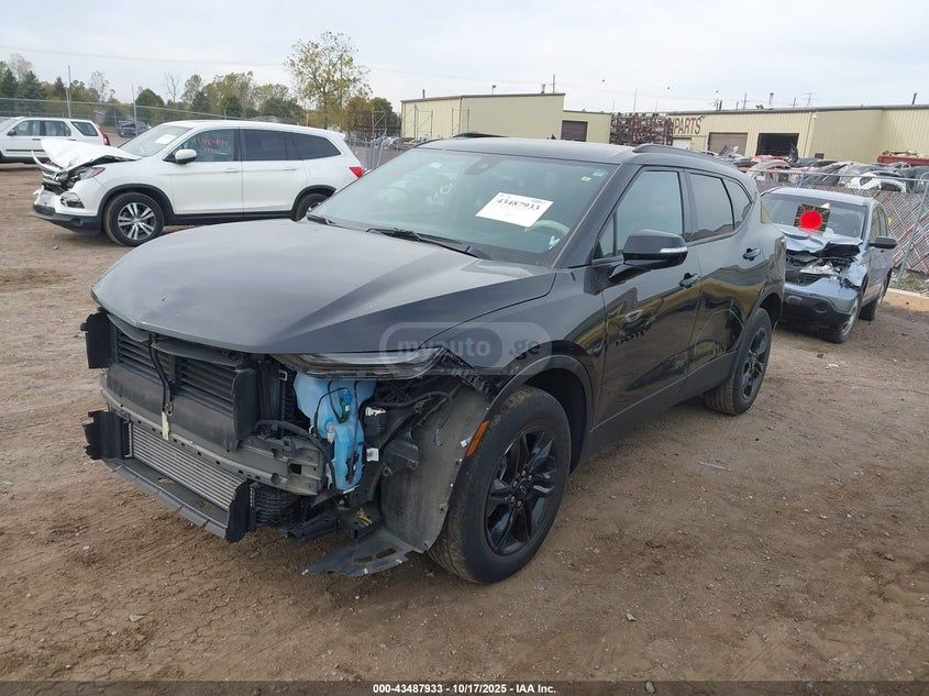 Chevrolet Blazer 2022 — миниатюра 2