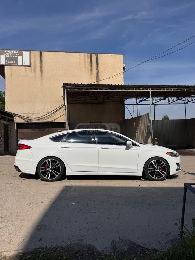 Ford Fusion - фото 5