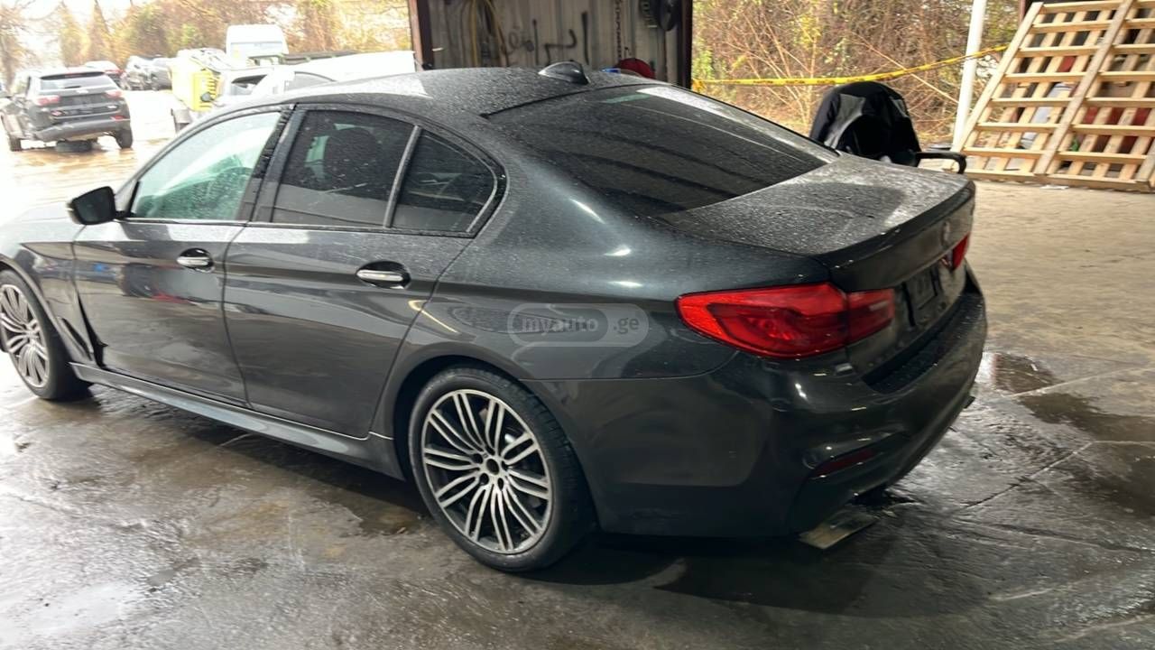 BMW 540 - фото 3