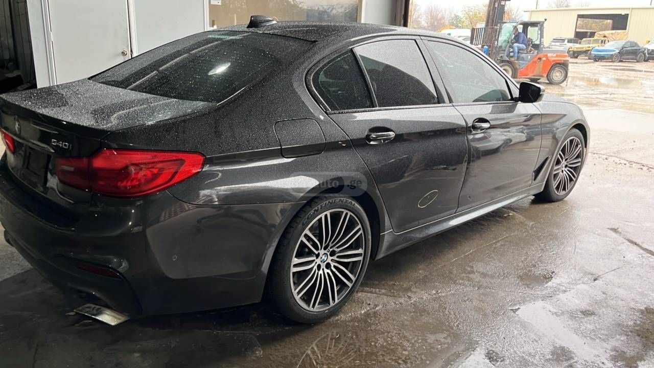BMW 540 - фото 4