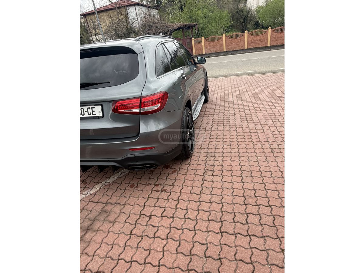 Mercedes-Benz GLC 300 - фото 8