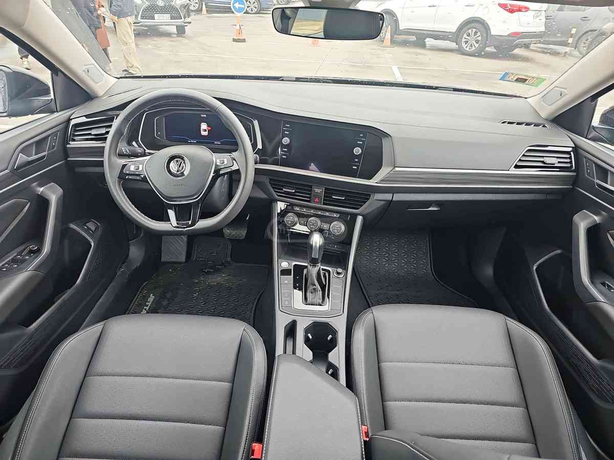 Volkswagen Volkswagen Jetta — миниатюра 9