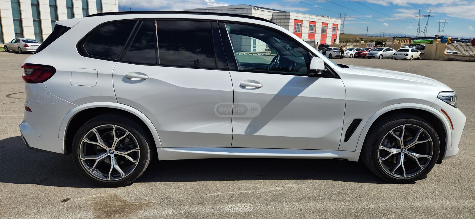 BMW X5 - фото 7