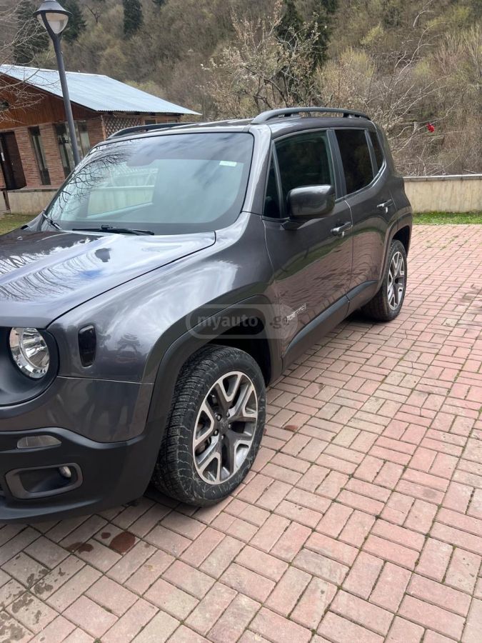 Jeep Renegade - фото 2