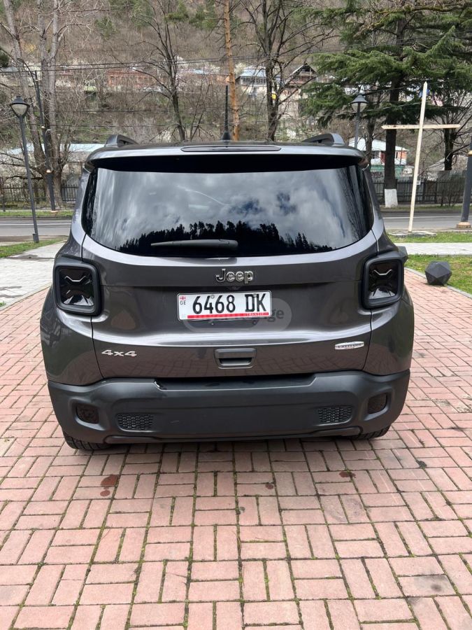 Jeep Renegade - фото 4