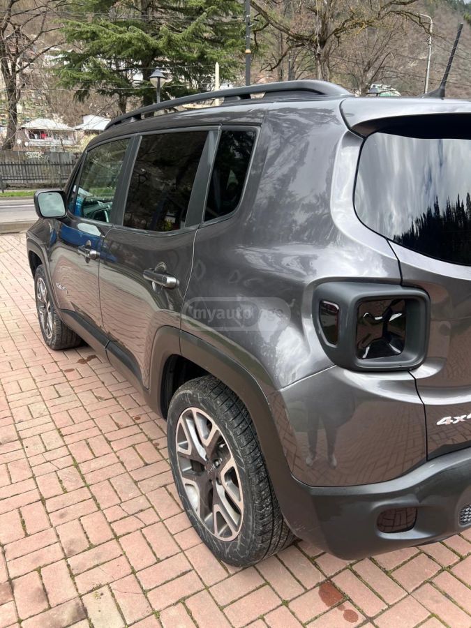 Jeep Renegade - фото 6