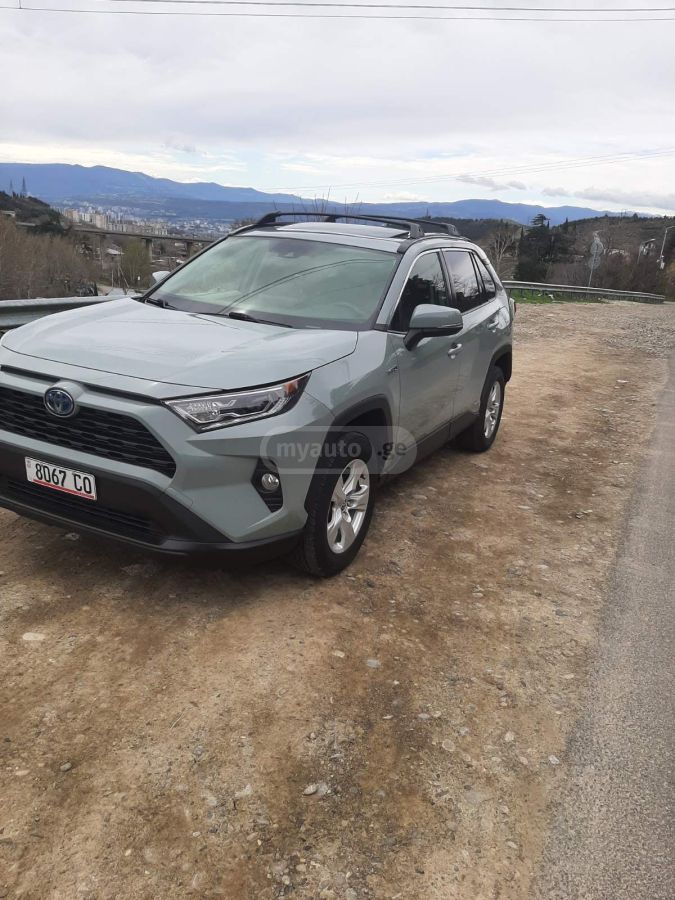 Toyota RAV 4 - фото 3