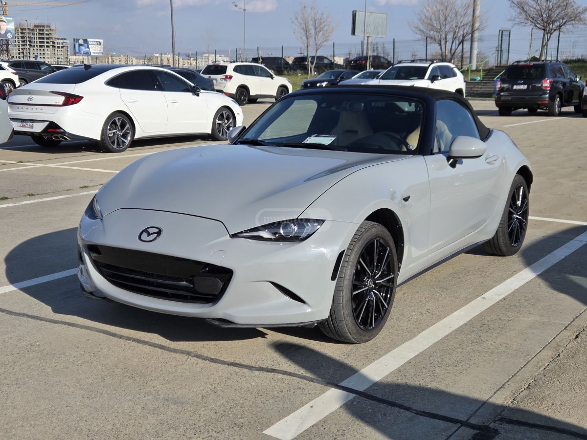 Mazda MX-5 - фото 1