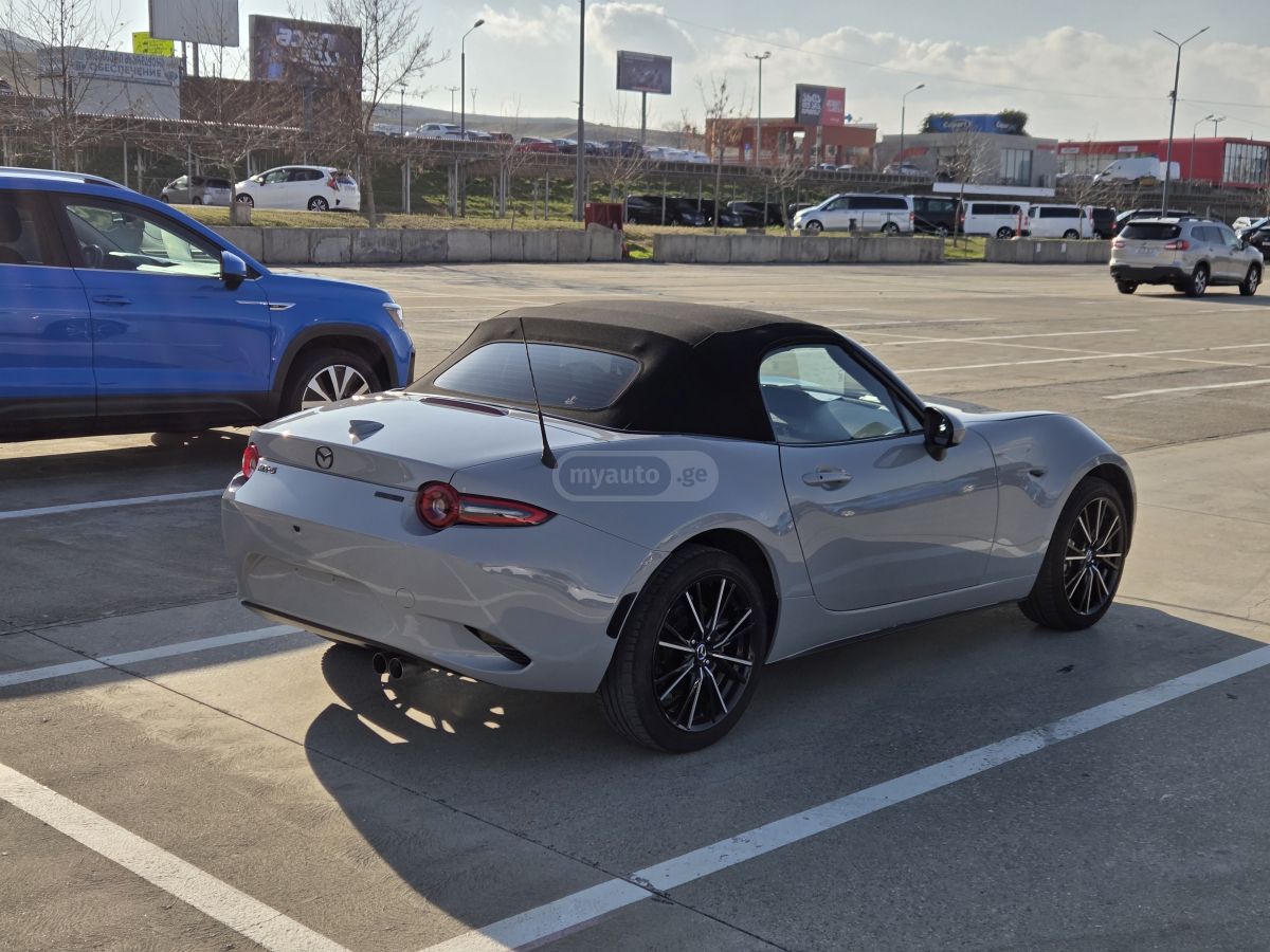 Mazda MX-5 - фото 4