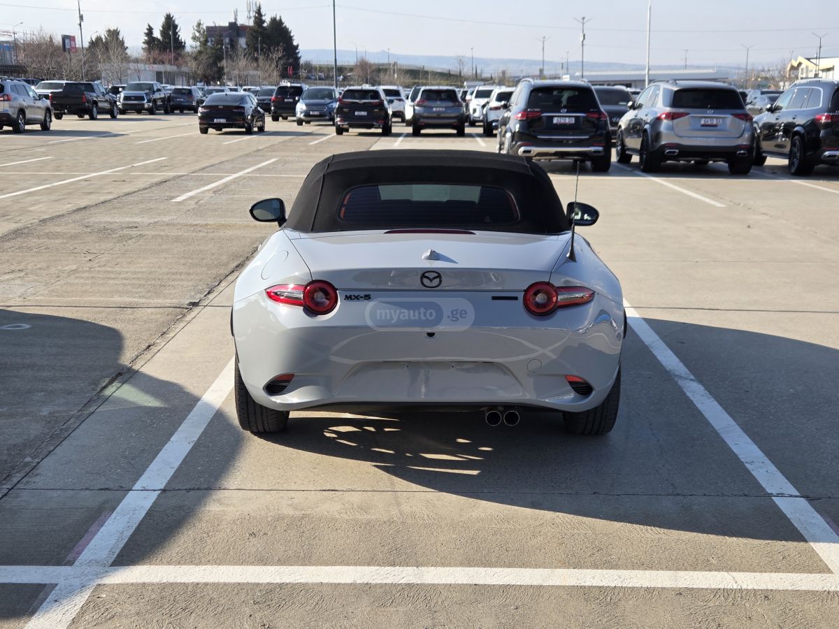 Mazda MX-5 - фото 5
