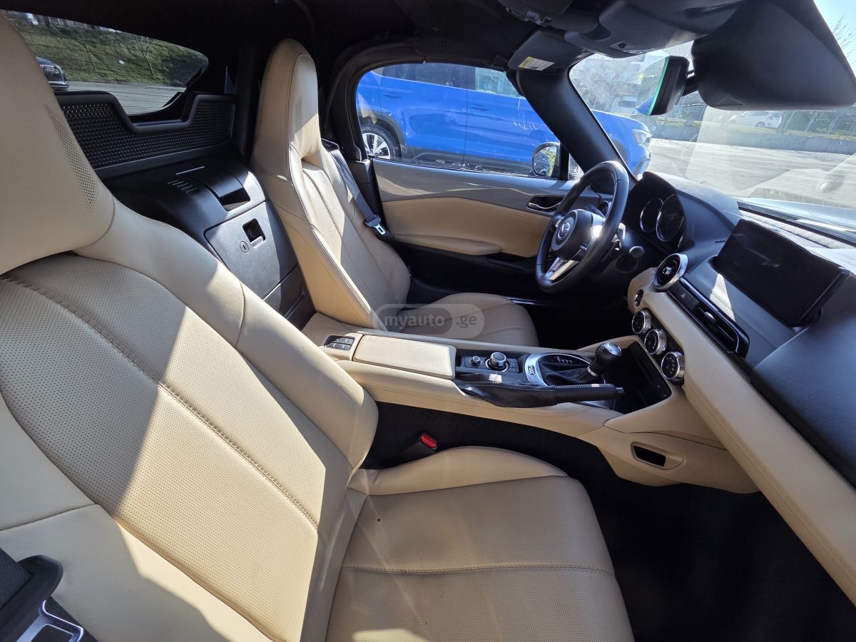 Mazda MX-5 - фото 8