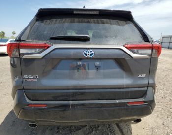 ToyotaRAV 4