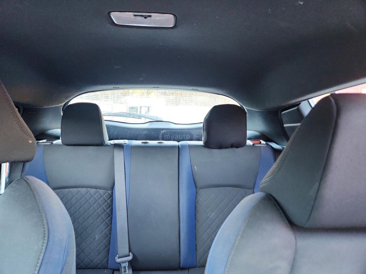 Toyota CHR - фото 10