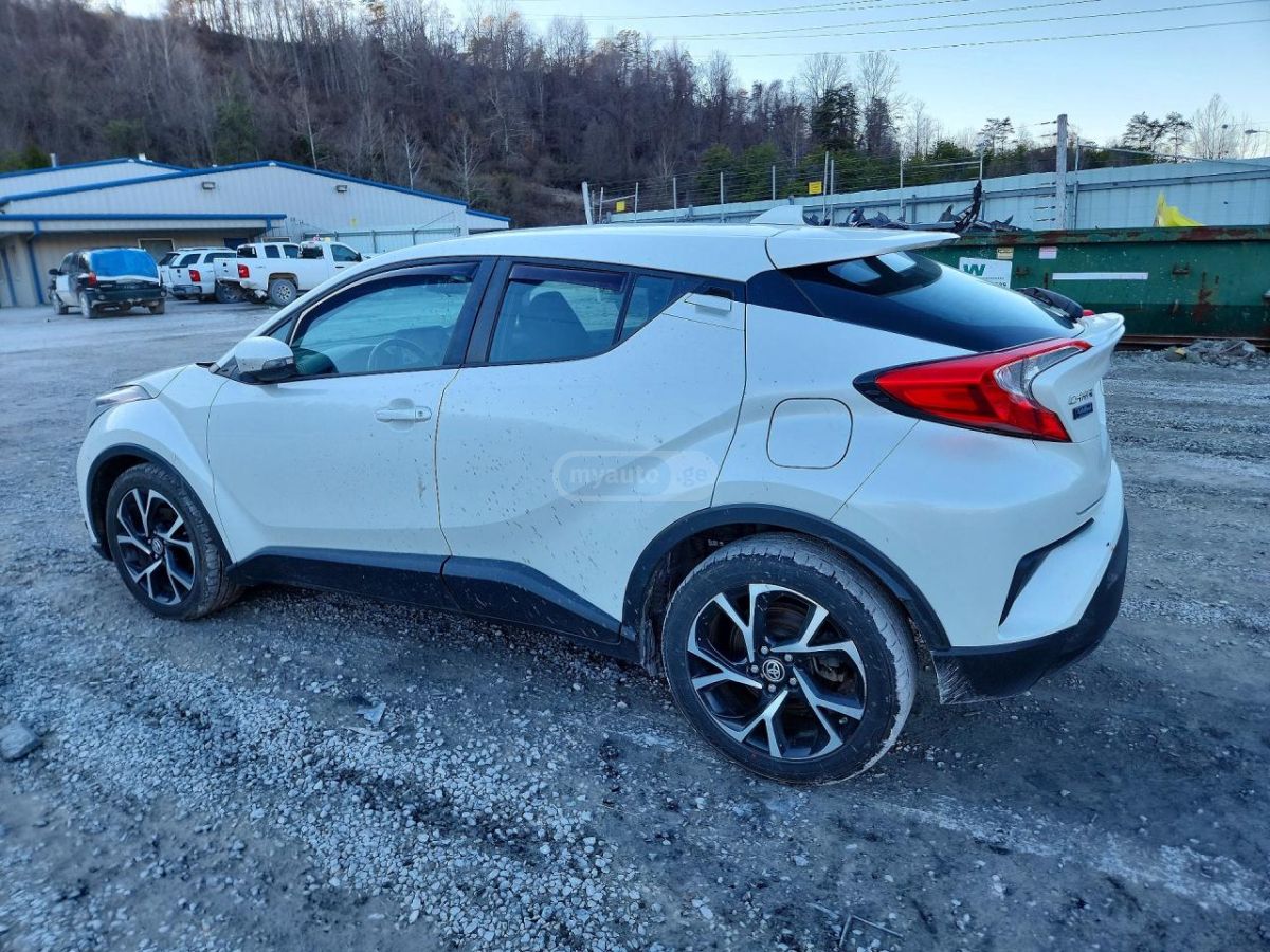 Toyota CHR - фото 2